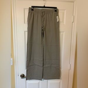 NWT Old Navy Gray Straight‎ Leg Pants Comfortable Fit Casual Relaxed